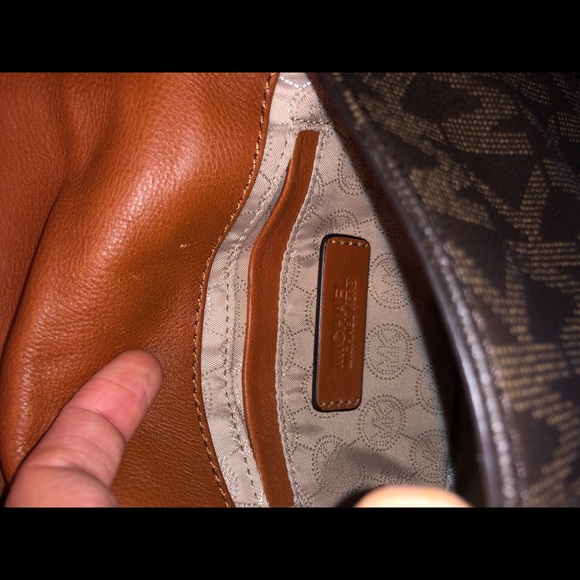 Michael Kors Handbag - Picture 5 of 8